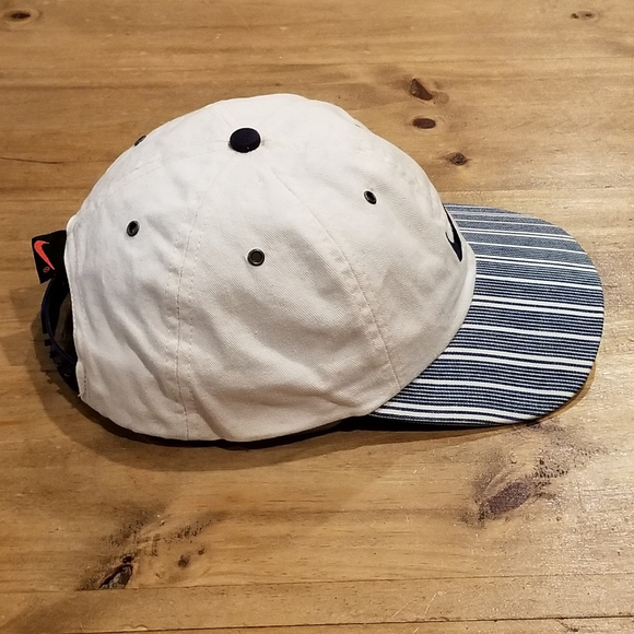 Vintage Nike Hat Cap White Blue Swoosh Made USA Snapback Striped Bill - Picture 5 of 10